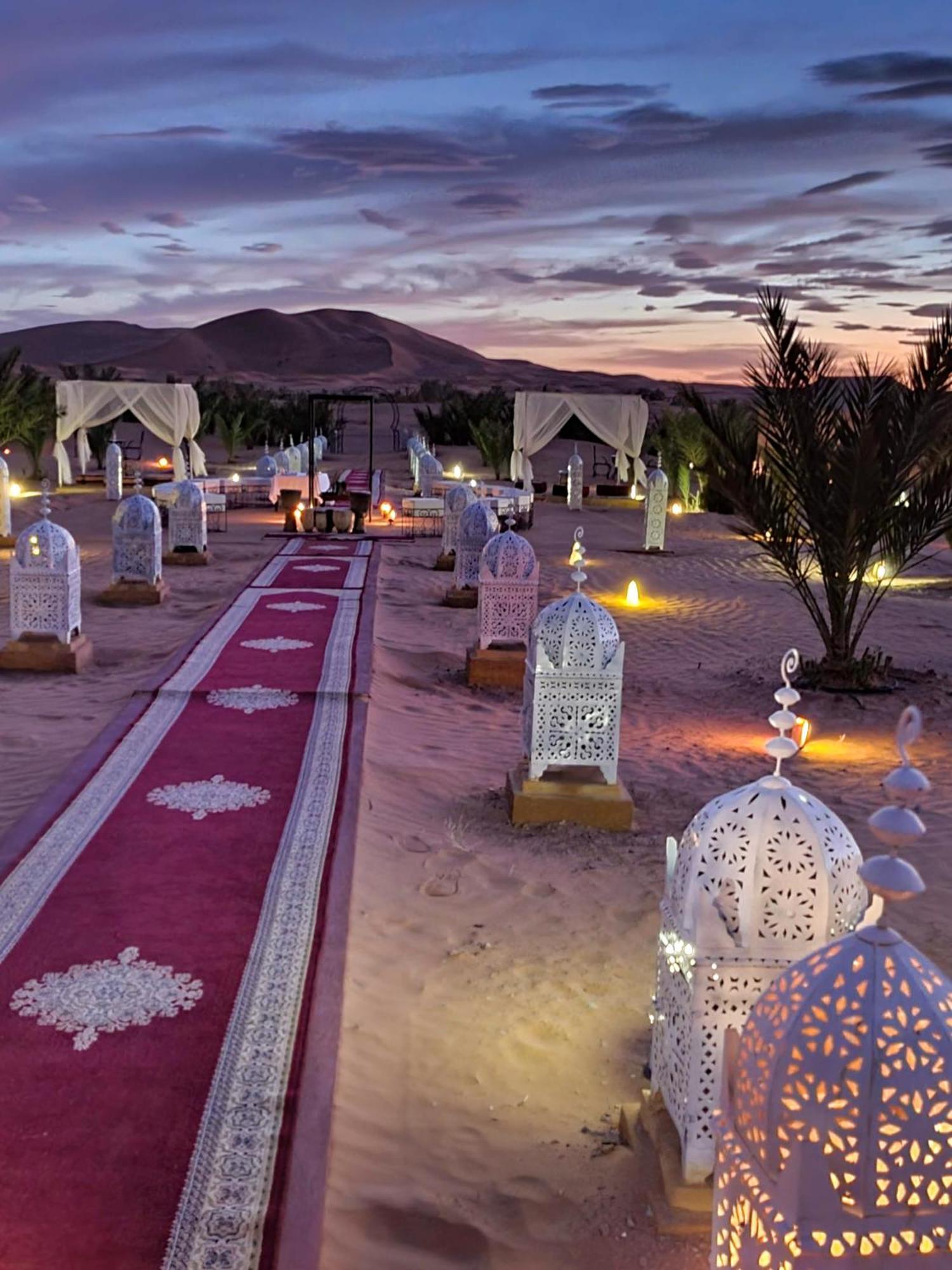 Fox Luxury Desert Camp Merzouga Bagian luar foto