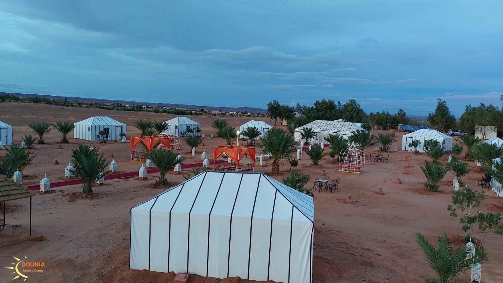 Fox Luxury Desert Camp Merzouga Bagian luar foto