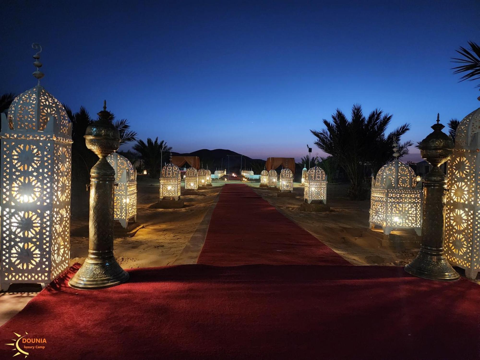Fox Luxury Desert Camp Merzouga Bagian luar foto