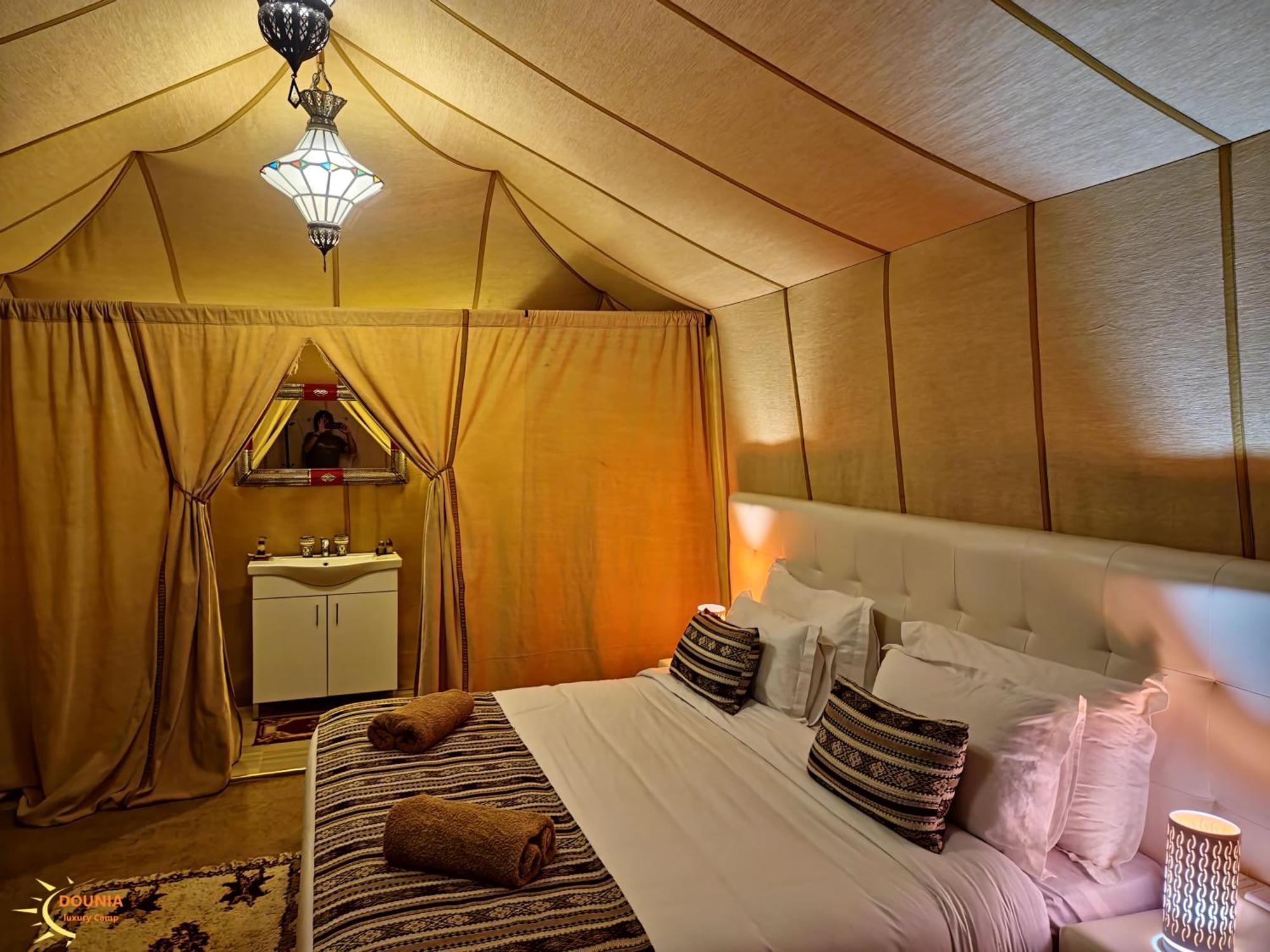 Fox Luxury Desert Camp Merzouga Bagian luar foto