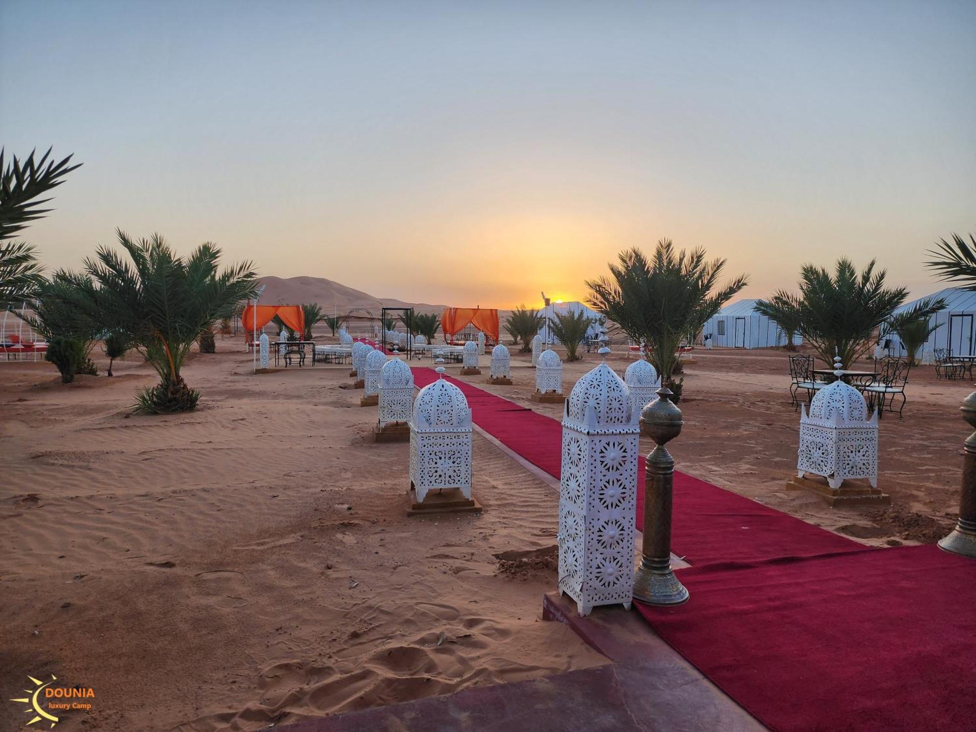 Fox Luxury Desert Camp Merzouga Bagian luar foto
