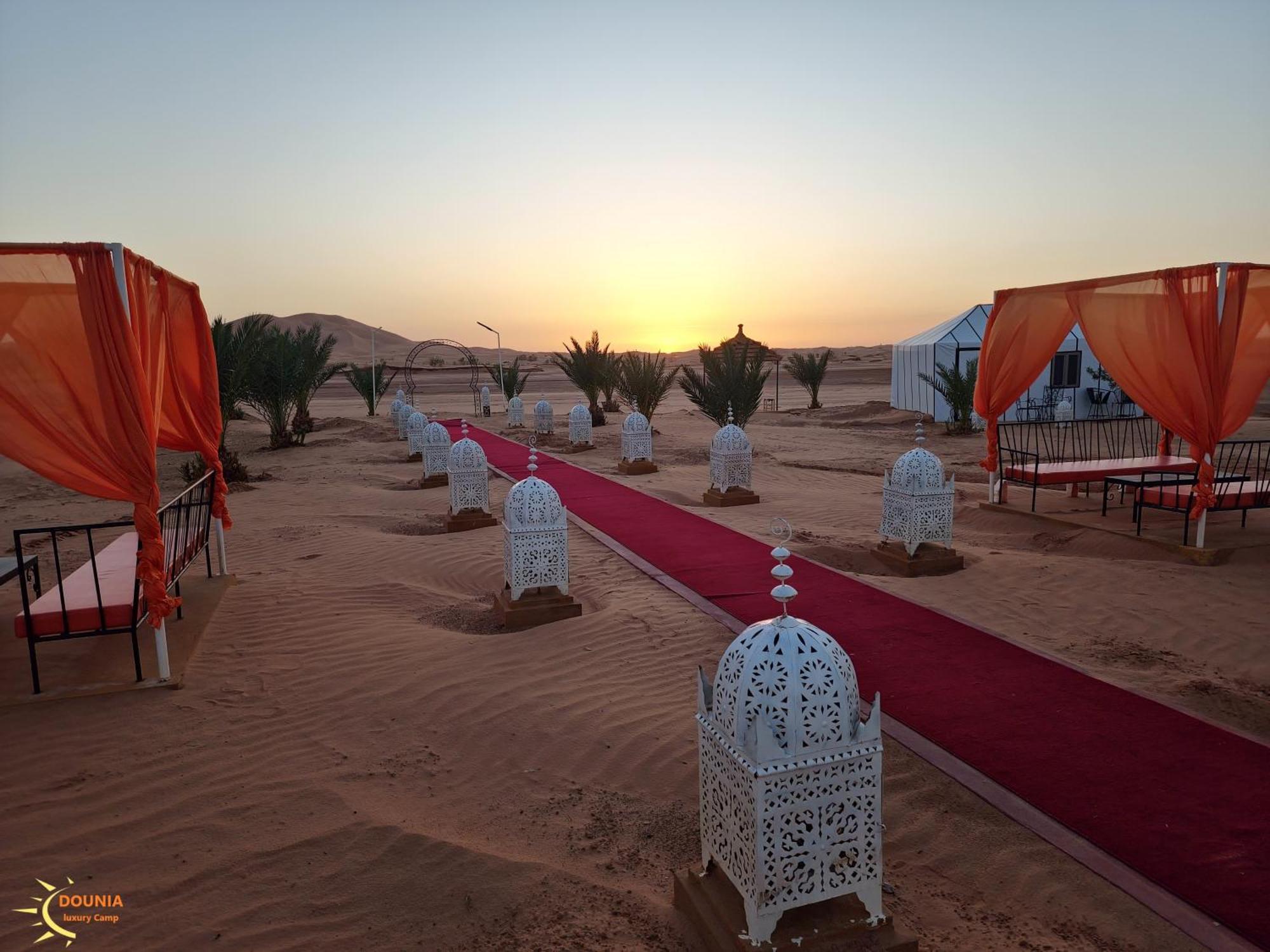 Fox Luxury Desert Camp Merzouga Bagian luar foto
