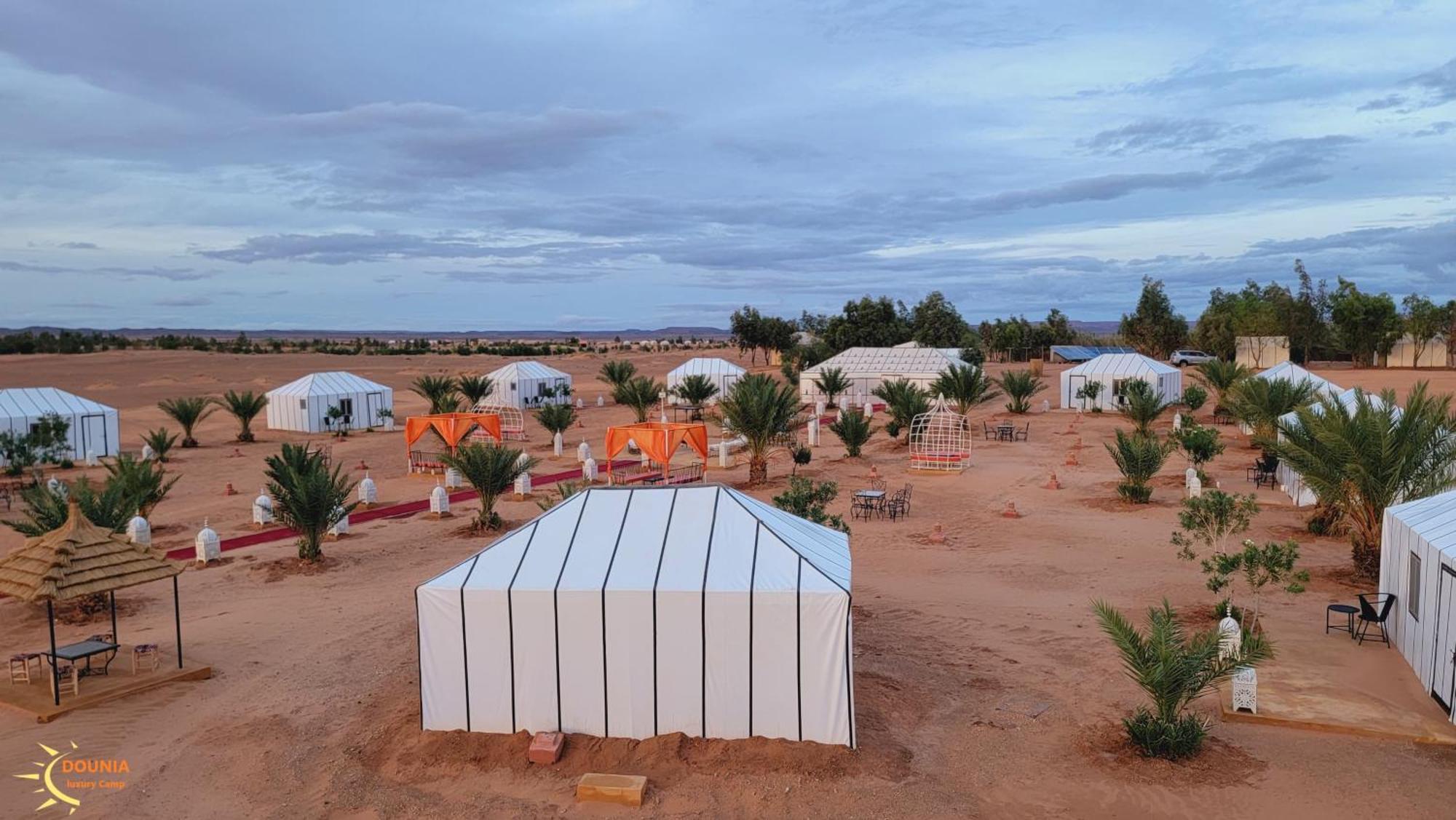 Fox Luxury Desert Camp Merzouga Bagian luar foto