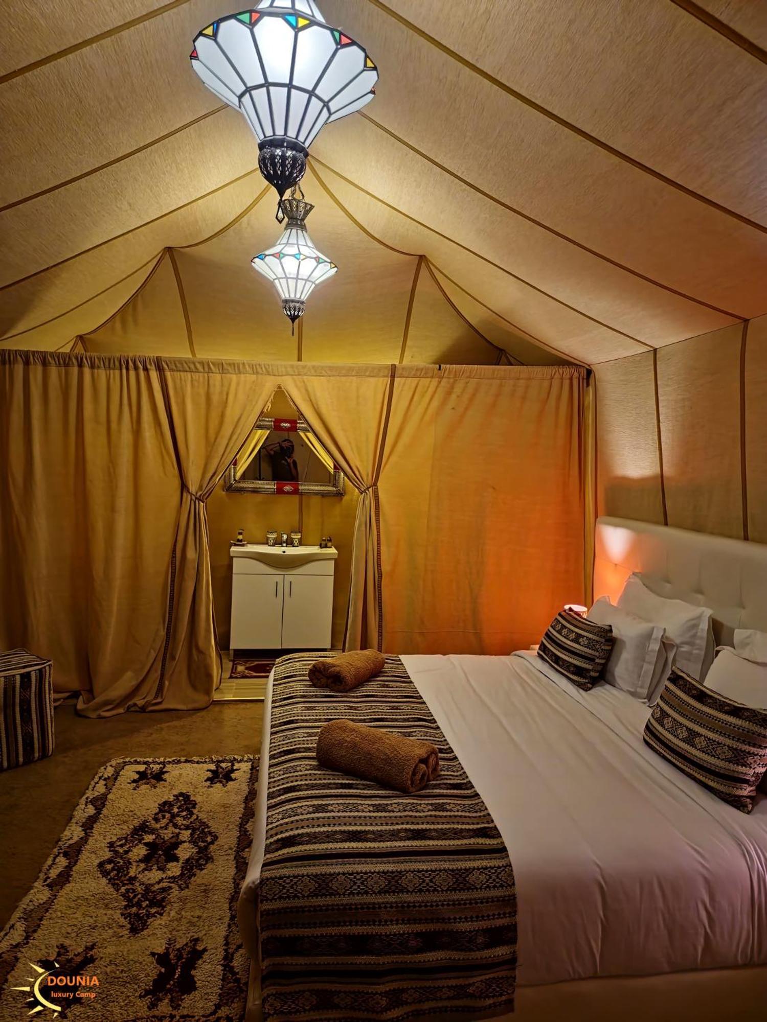 Fox Luxury Desert Camp Merzouga Bagian luar foto